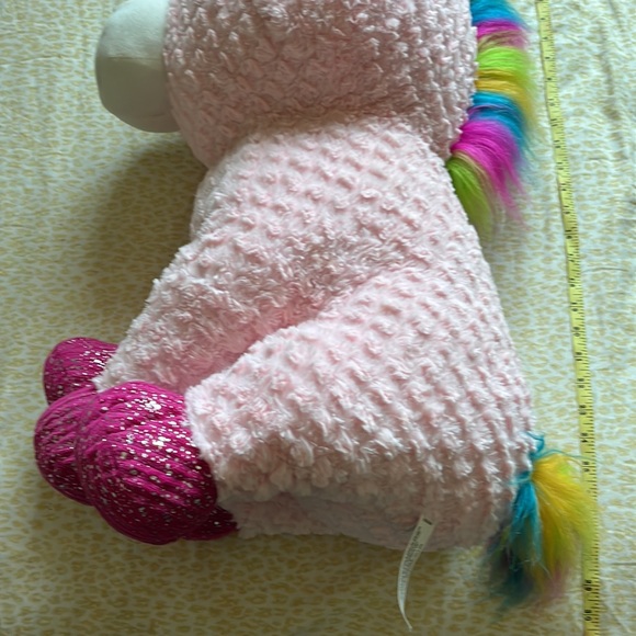 HUGE UNICORN 🦄 PINK& 🌈 RAINBOW TOYS “R”US 32x20 SQUISHY STUFFED ANIMAL - Picture 5 of 11